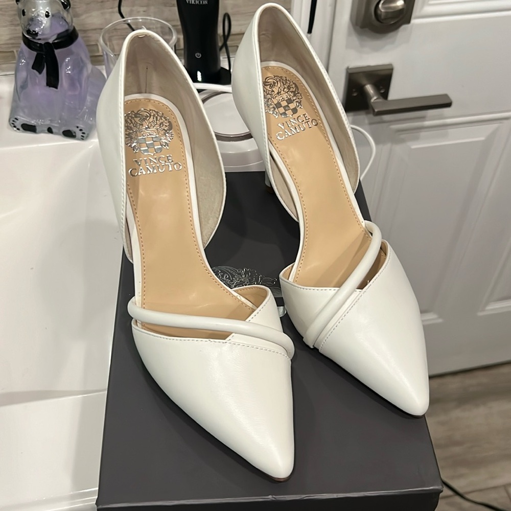New Vince Camuto Heals in White